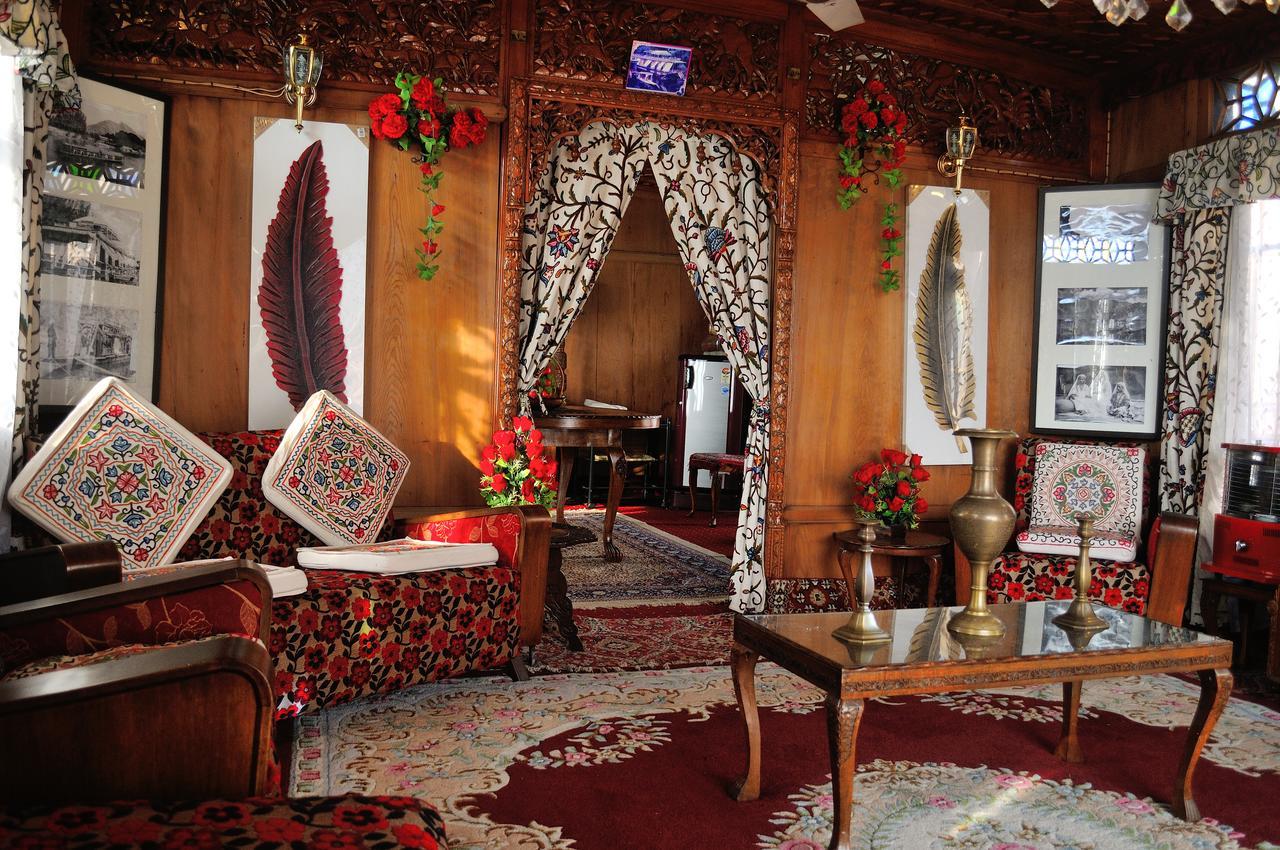 Heritage Geneva House Boat Srinagar  Exterior photo